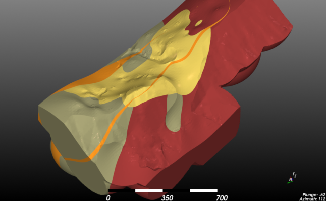 Multi-resolution tetrahedral model of dikes